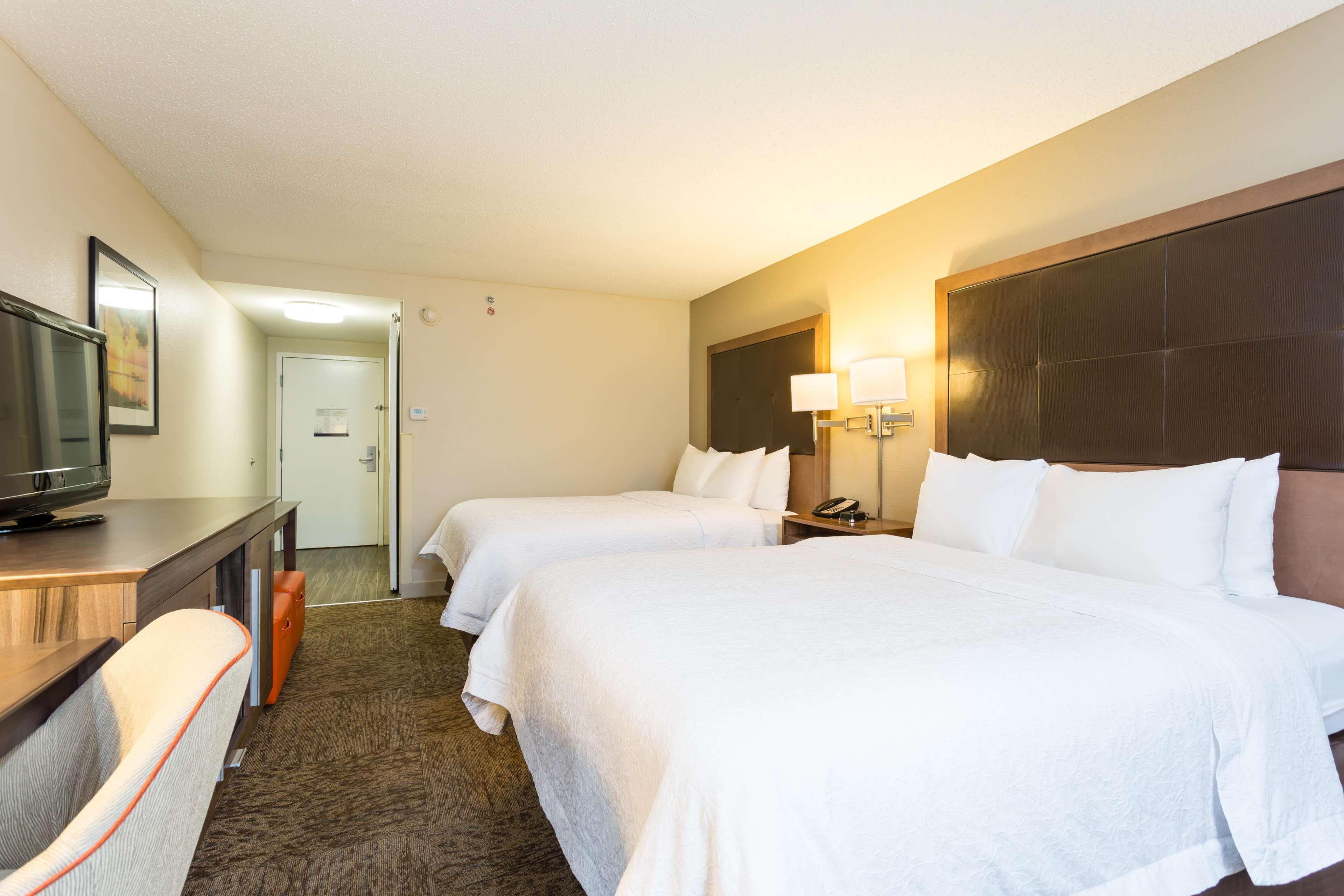 Hampton Inn Хавелок Екстериор снимка