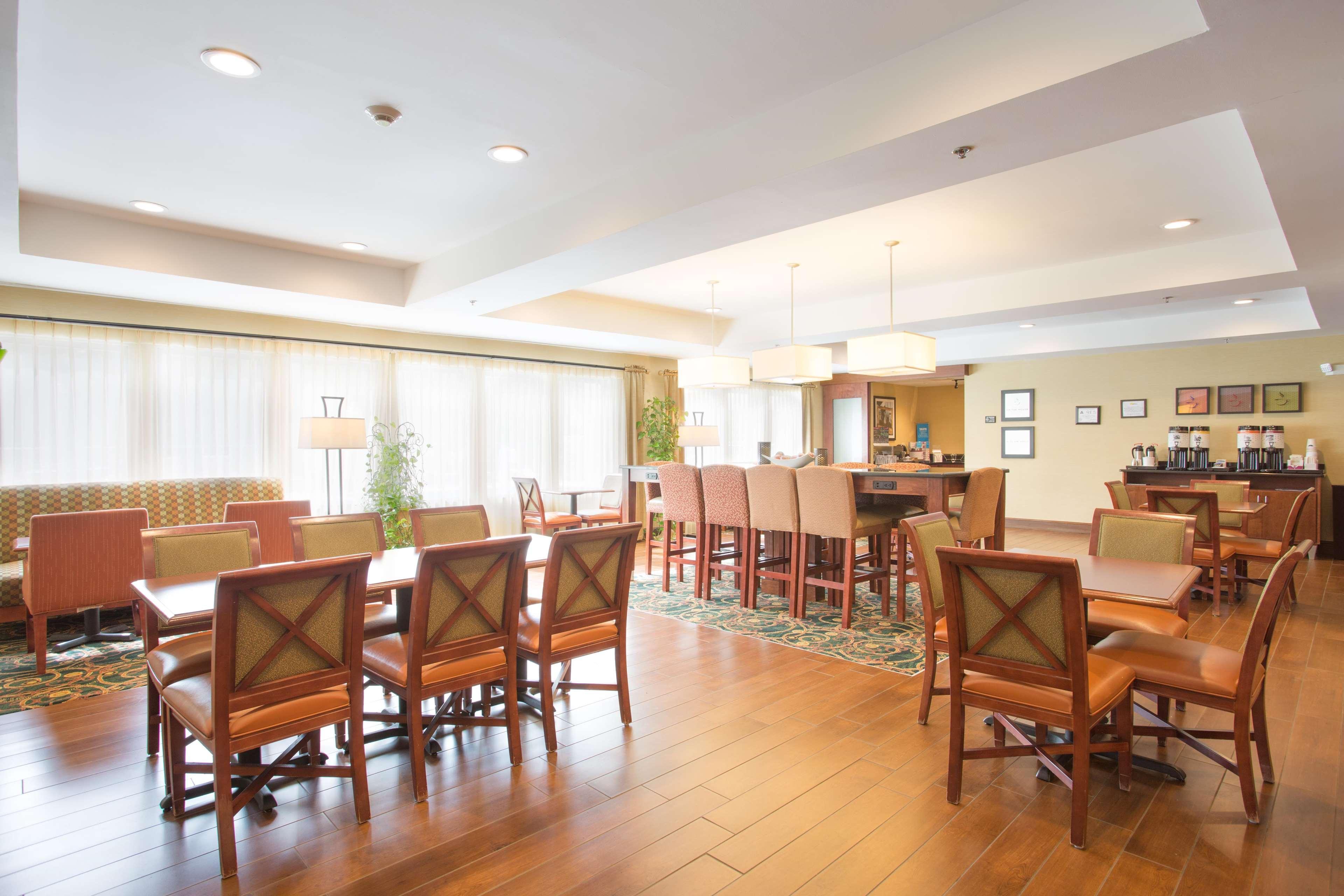 Hampton Inn Хавелок Екстериор снимка