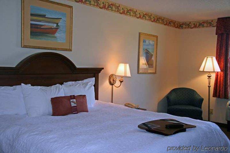 Hampton Inn Хавелок Стая снимка